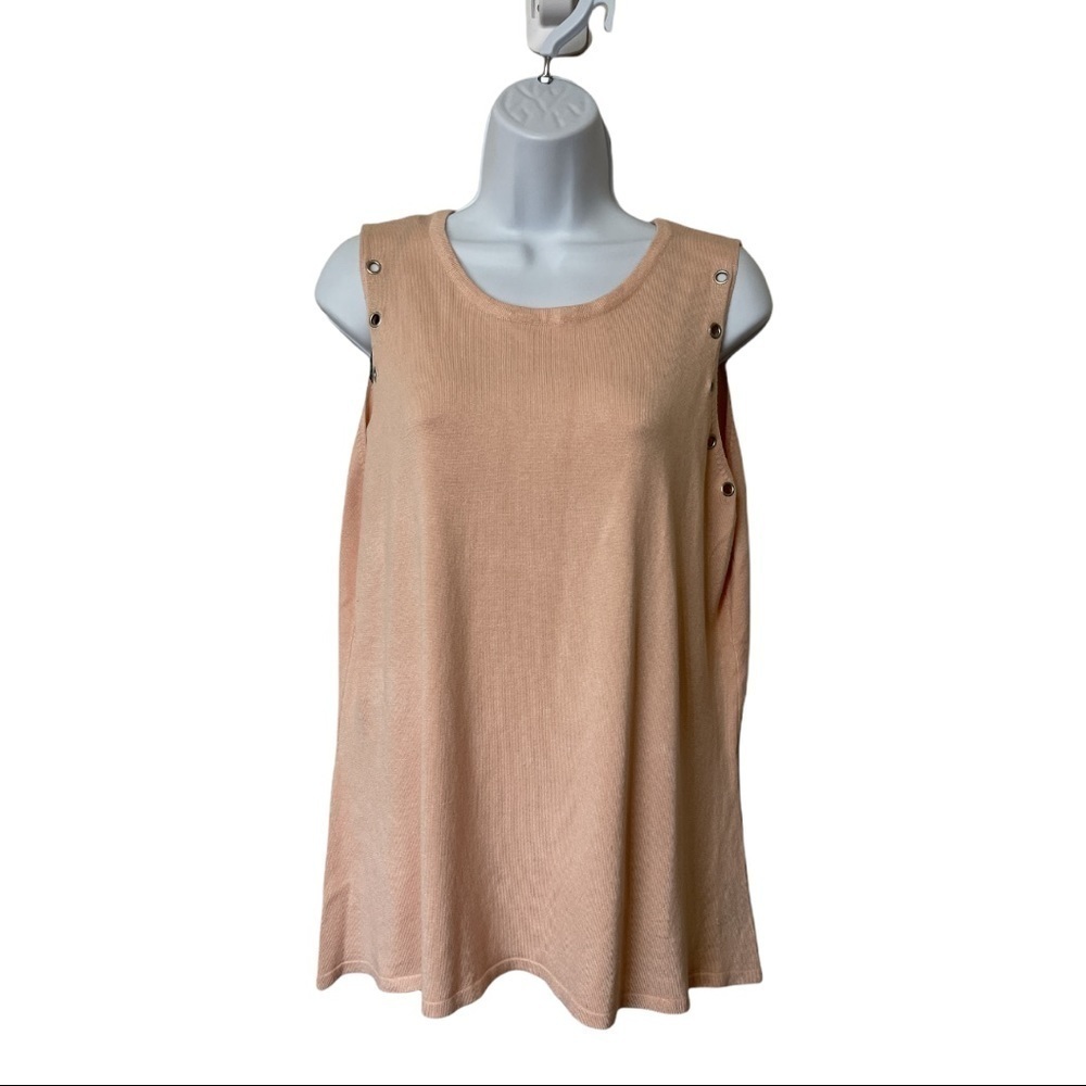 Ilanco Knit Pink Sleeveless Blouse With Grommet Detail
